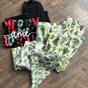 Old Navy Holiday Pajama Set - Black and Green